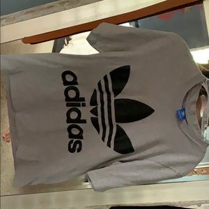 men’s medium adidas shirt